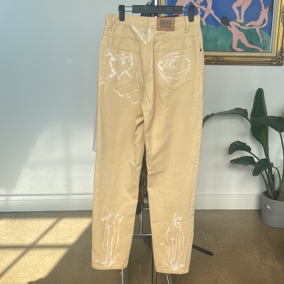 LIZ | Custom Denim Jeans - Picture 3 of 7